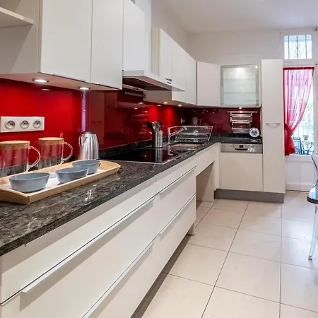 Nocnoc - Le Napoleon, 200m2 Au Coeur De アパート *